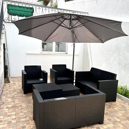 Private 9 - Double Bedroom With Private Bathroom & Terrace בית הארחה אוייראס