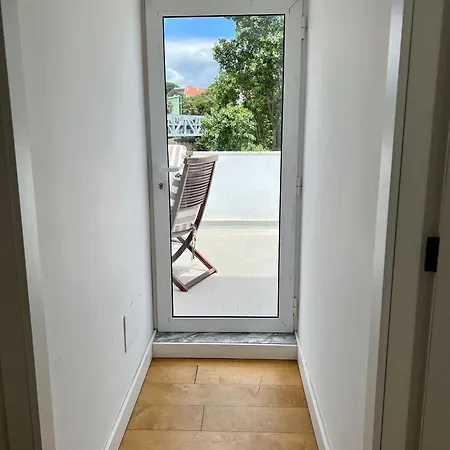 Private 9 - Double Bedroom With Private Bathroom & Terrace *