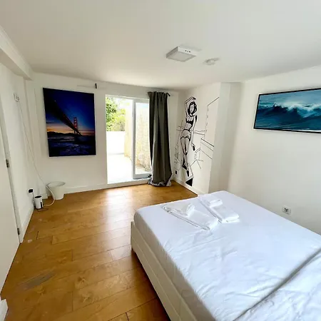 Guest house Private 9 - Double Bedroom With Private Bathroom & Terrace Oeiras