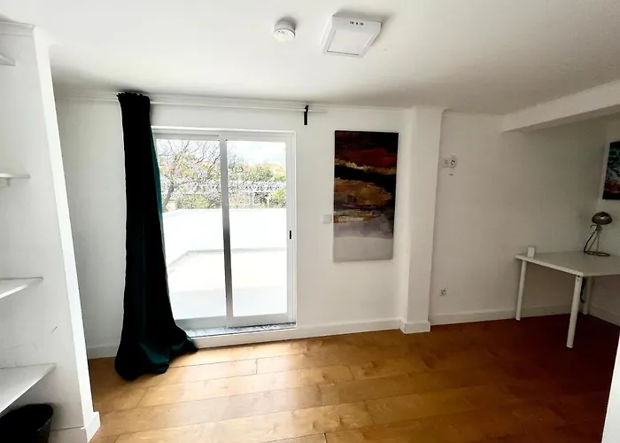 Private 9 - Double Bedroom With Private Bathroom & Terrace * אוייראס