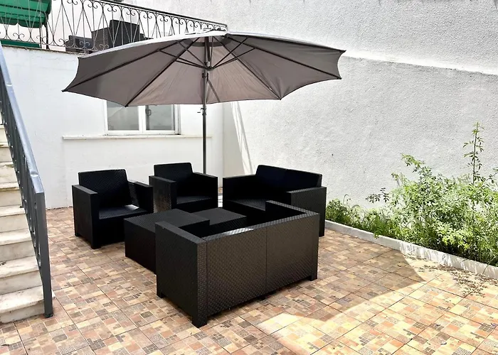 Private 9 - Double Bedroom With Private Bathroom & Terrace *